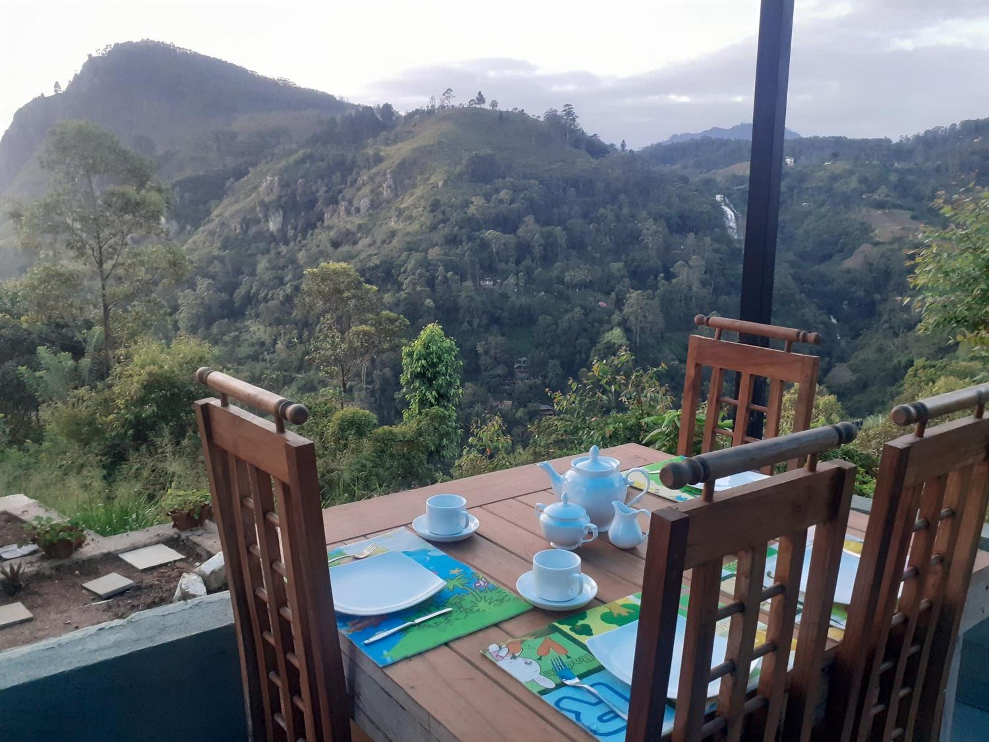 Ella Floating View Bed & Breakfast Dış mekan fotoğraf